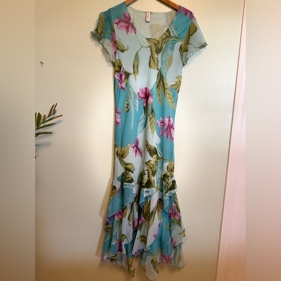 Floral Maxi Dress in Blue and Green - Picture 3 of 7